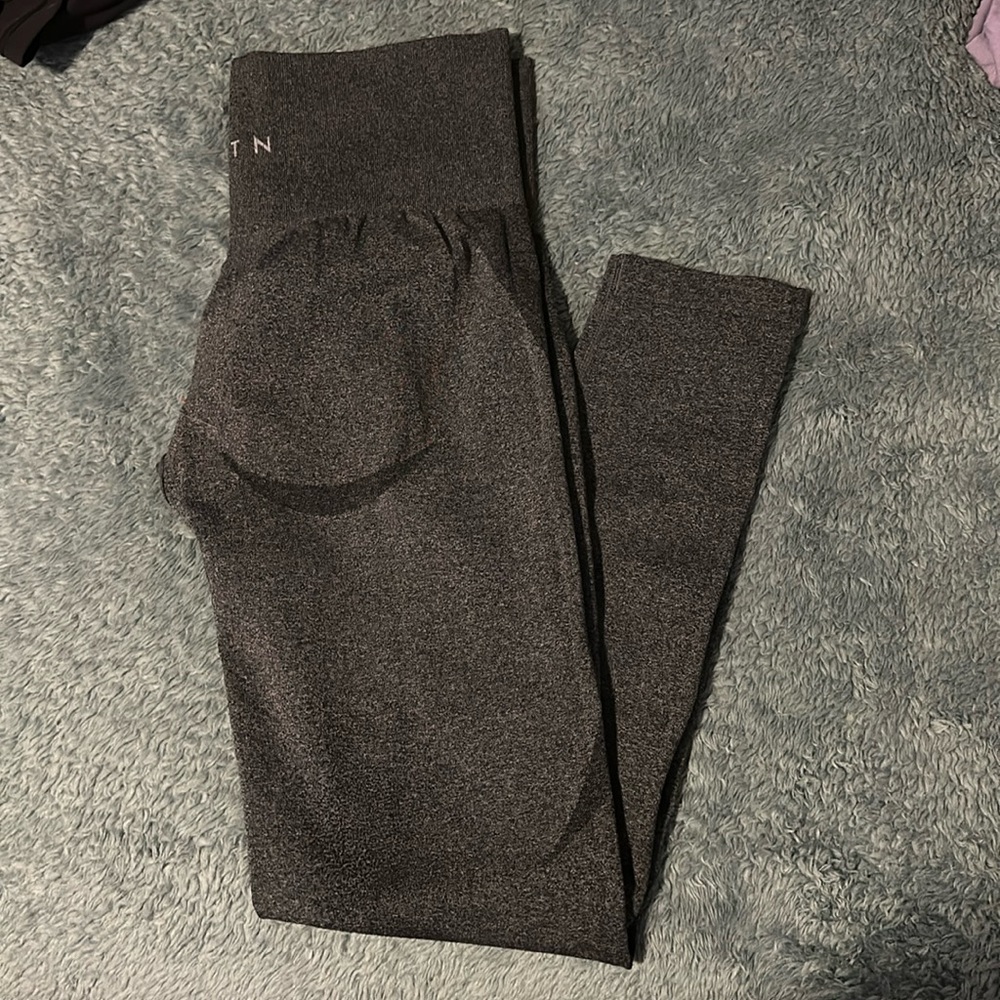 Grey NVGTN leggings